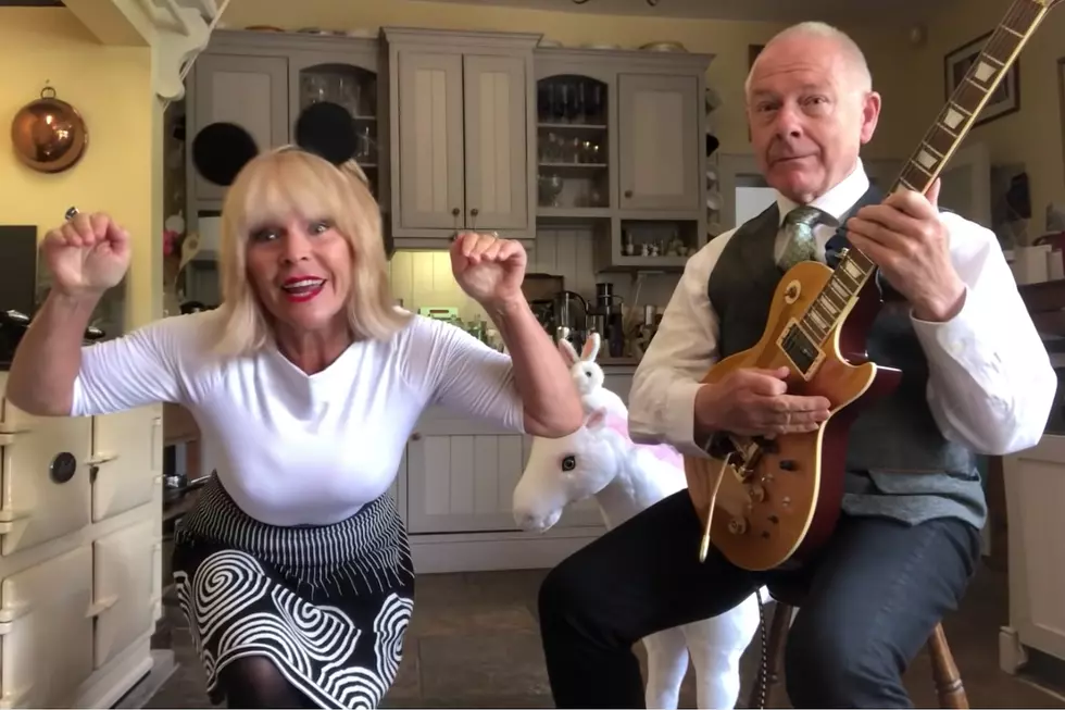 Robert Fripp Was ‘F---ing Furious’ Over First Viral Video